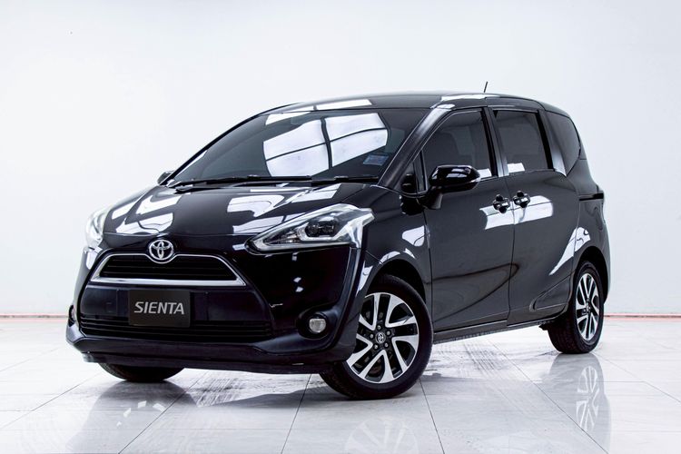 รถ Toyota Sienta 1.5 V สี ดำ