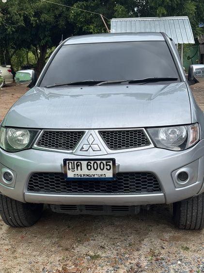 รถ Mitsubishi Triton 2.4 GL สี บรอนซ์เงิน