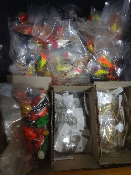 กบยาง กบไม้ ราคาเหมาเฉลี่ยตัวละ 10 บาท ขายเหมาเท่านั้น 9,000 บาท

กบยางรวมๆ 579 ตัว

กบไม้รวมๆ 266 ตัว

มีในลังที่ไม่ได้รับ มีกบไม้ กบยาง  รูปที่ 5