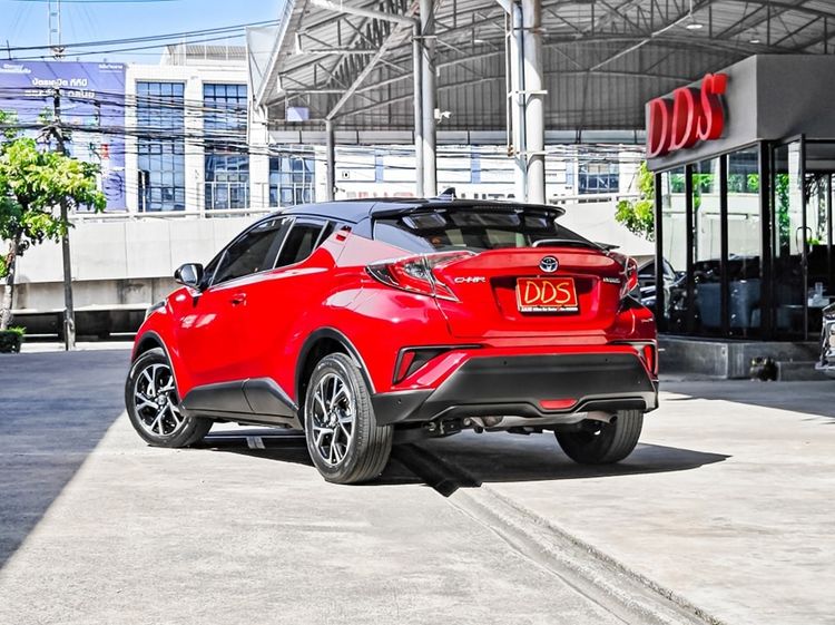 Toyota C-HR 2019 1.8 HV Mid Utility-car เบนซิน เกียร์อัตโนมัติ แดง รูปที่ 2