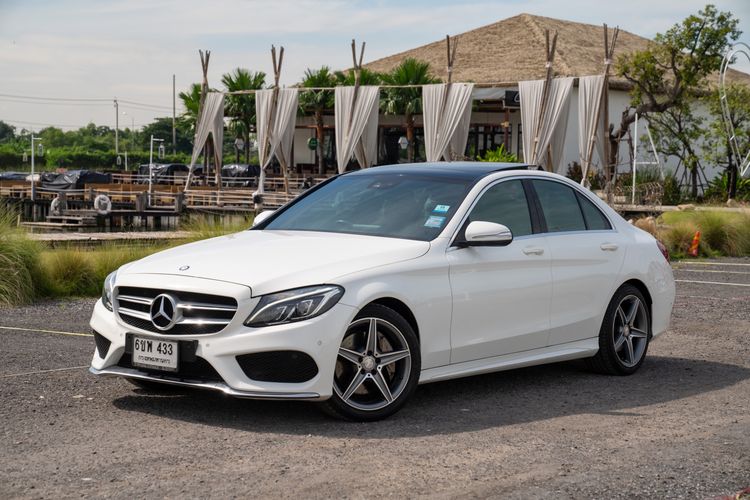 รถ Mercedes-Benz C-Class C300 สี ขาว