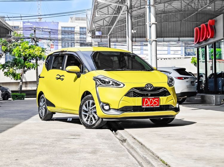 Toyota Sienta 2019 1.5 V Utility-car เบนซิน เกียร์อัตโนมัติ เขียว รูปที่ 4