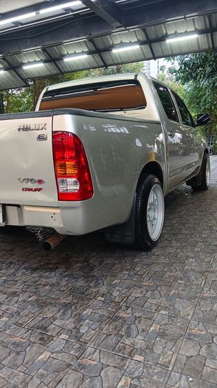 Toyota Hilux Vigo Champ 2010 Double Cab 2.5 E Pickup ดีเซล ไม่ติดแก๊ส เกียร์ธรรมดา บรอนซ์เงิน รูปที่ 3