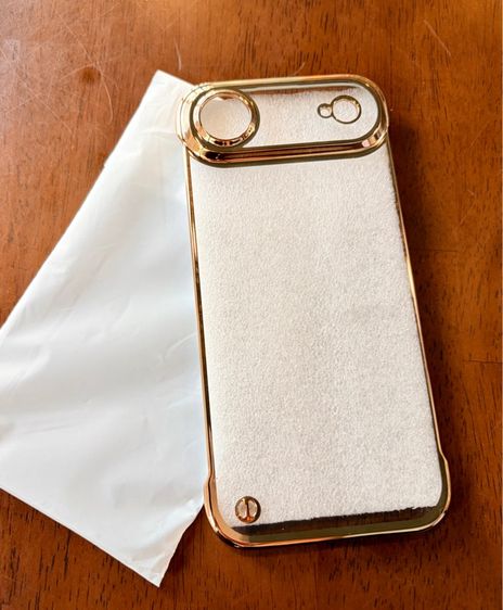 case iPhone air สีทองของใหม่