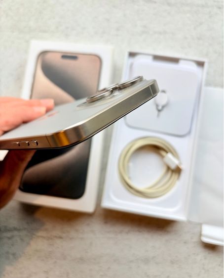 iPhone 15 Pro Max 1 TB ศูนย์ไทย แบต 100 รูปที่ 6