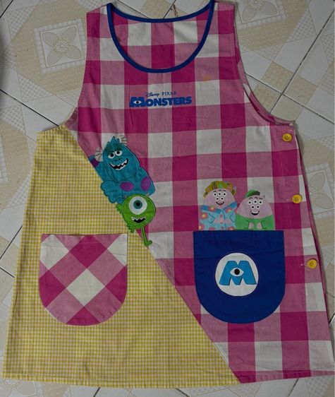 กันเปื้อน monster university แท้จากญี่ปุ่น