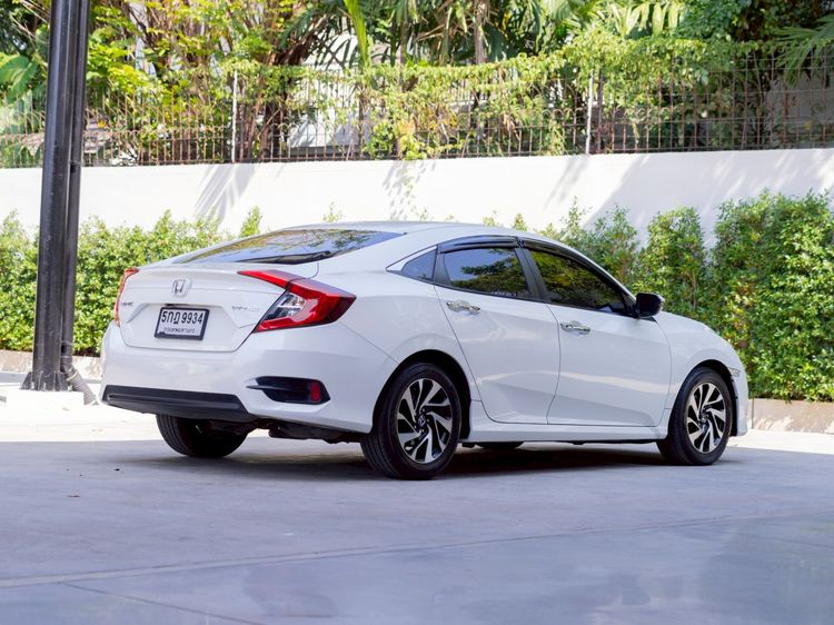 Honda Civic 2016 1.8 EL i-VTEC Sedan เบนซิน ไม่ติดแก๊ส เกียร์อัตโนมัติ ขาว รูปที่ 4