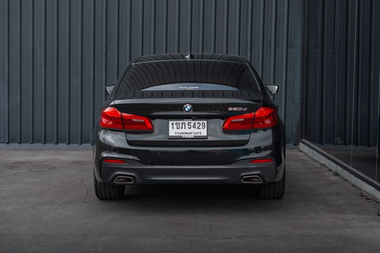 BMW Series 5 2021 520d Sedan ดีเซล ไม่ติดแก๊ส เกียร์อัตโนมัติ ดำ รูปที่ 4