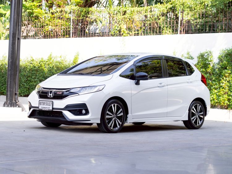 Honda Jazz 2017 1.5 RS i-VTEC Sedan เบนซิน ไม่ติดแก๊ส เกียร์อัตโนมัติ ขาว รูปที่ 3
