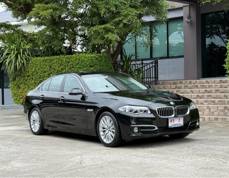 รถ BMW Series 5 525d สี ดำ