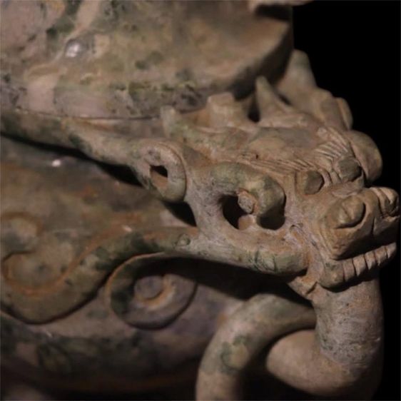 ✨กระถางธูปนีแกะสลักจากหยกเขียว  รูปที่ 3