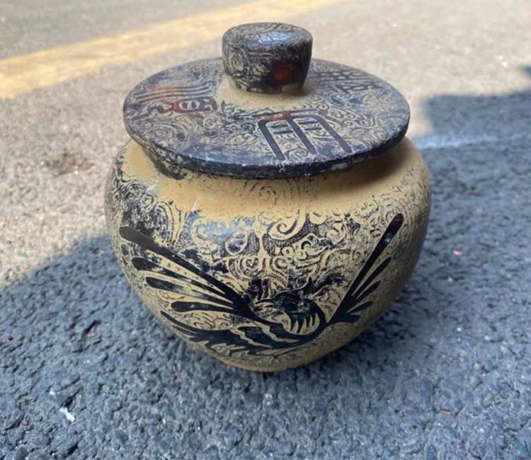 ✨ โถ้หินเก่าโบราณ“มีลวดลายสวยงาม 