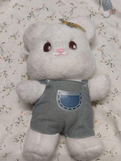 ตุ๊กตาหมีใส่เอี๊ยม