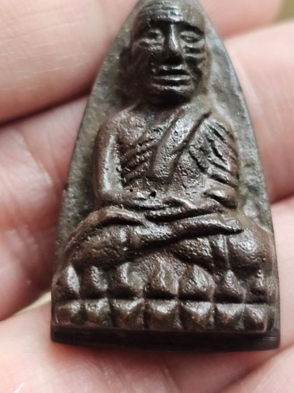 เตารีดหลวงปู่ทวด