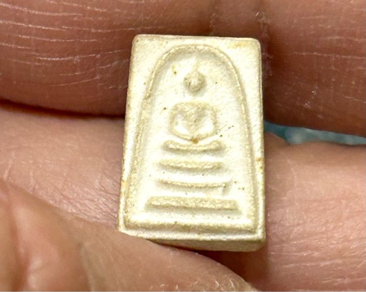 พระสมเด็จพิมพ์คะแนน จิ๋วหลังเรียบ ปี19 หลวงปู่สี วัดเขาถ้ำบุญนาค รูปที่ 5