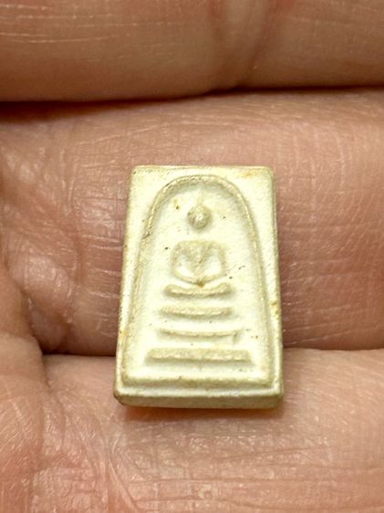 พระสมเด็จพิมพ์คะแนน จิ๋วหลังเรียบ ปี19 หลวงปู่สี วัดเขาถ้ำบุญนาค รูปที่ 8