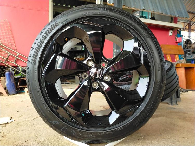 แม็กฮอนด้า accord hybrid g10 สีอบpowder coat ขอบ18กว้าง8 et50 พร้อมยางบริสโตน 235 45 18 ปี23 ใส่ accord HRV อื่นๆ 5 รู 114 16400 รูปที่ 3