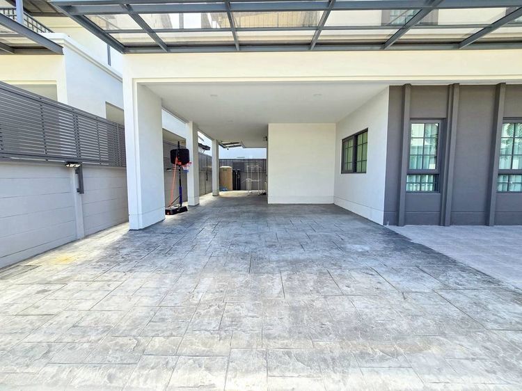 ให้เช่า บ้านเดี่ยว 𝐂𝐞𝐧𝐭𝐫𝐨 𝐁𝐚𝐧𝐠𝐧𝐚 แบบฟรานซิส 4 ห้องนอน ใกล้เมกาบางนา บ้านใหม่ ตกแต่งครบ รูปที่ 3