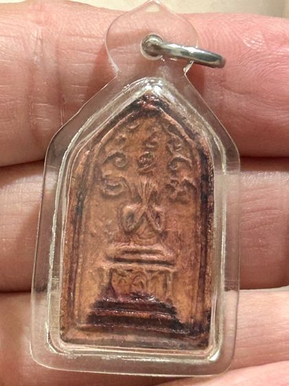 พระกรุวัดชนะสงคราม พิมพ์พระปิดตา เนื้อแดง คราบกรุ  รูปที่ 5