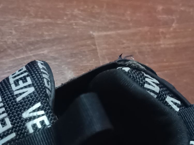 รองเท้า รูปที่ 12