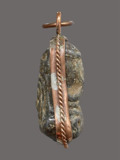 พระปิดตาหลวงปู่เอี่ยม วัดหนังราชวรวิหาร เลี่ยมจับกระเช้าโบราณ รูปที่ 4