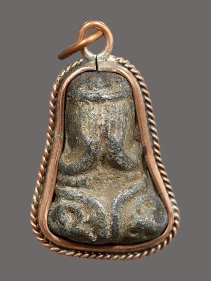 พระปิดตาหลวงปู่เอี่ยม วัดหนังราชวรวิหาร เลี่ยมจับกระเช้าโบราณ