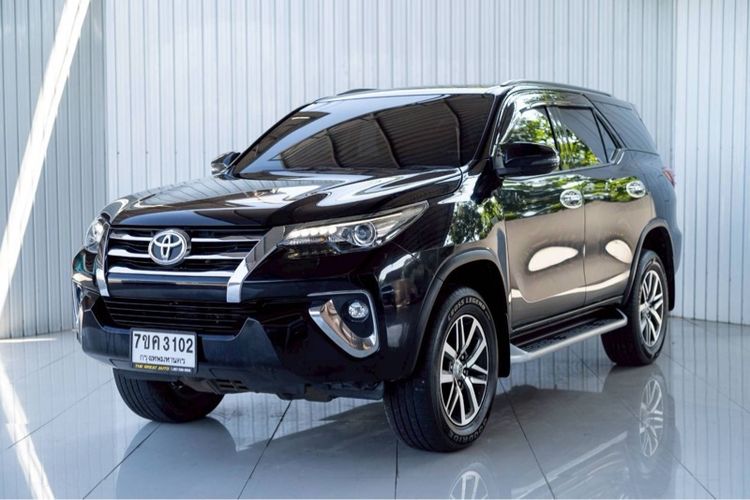 Toyota Fortuner 2019 2.4 G Utility-car ดีเซล ไม่ติดแก๊ส เกียร์อัตโนมัติ ดำ รูปที่ 2