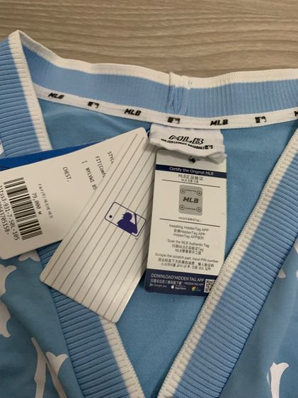 เสื้อคลุม MLB ของแท้ค่ะป้ายห้อยค่ะ รูปที่ 2