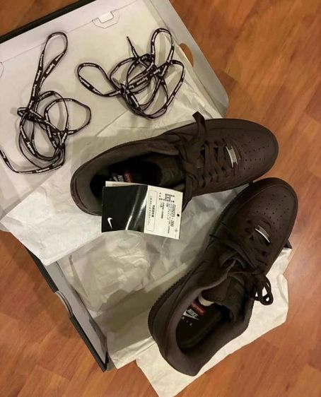Nike AF1 x Supreme  (NEW)

𝐒𝐮𝐩𝐫𝐞𝐦𝐞® 𝐱 𝐍𝐢𝐤𝐞 𝐀𝐢𝐫 𝐅𝐨𝐫𝐜𝐞 𝟏 ' 𝐋𝐨𝐰 "𝐁𝐚𝐫𝐨𝐪𝐮𝐞 𝐁𝐫𝐨𝐰𝐧"

ขาย Nike air force 1 รุ่น “ Supreme " Brown

สีน้ำตาล ของใหม่แท้ 
 รูปที่ 3