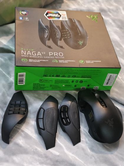 Razer Naga V2 Pro เมาส์เกมมิ่ง