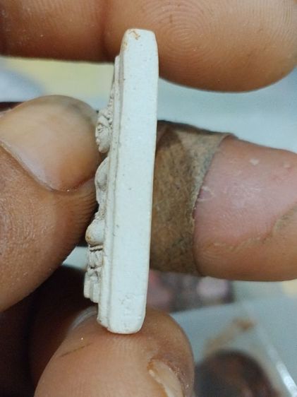 พระผงหลวงพ่อขาว วัดพะยาออกรุ่นแรก พุทธคุณ รูปที่ 2