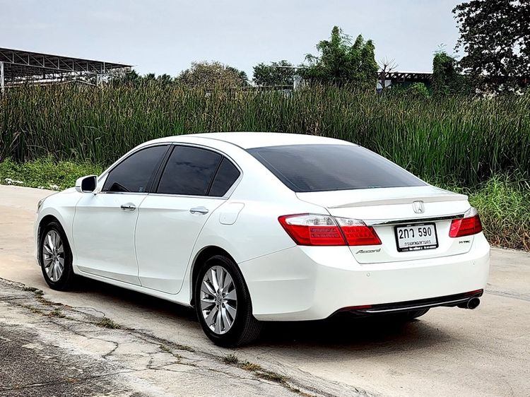 Honda Accord 2013 2.0 EL i-VTEC Sedan เบนซิน ไม่ติดแก๊ส เกียร์อัตโนมัติ ขาว รูปที่ 4
