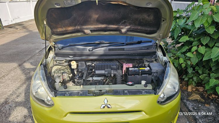 Mitsubishi Mirage 2012 1.2 GLX Sedan เบนซิน เกียร์อัตโนมัติ เหลือง รูปที่ 2