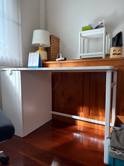 โต๊ะทำงาน