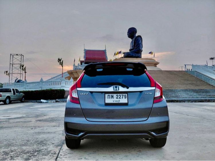 Honda Jazz 2018 1.5 S Sedan เบนซิน ไม่ติดแก๊ส เกียร์อัตโนมัติ เทา รูปที่ 2