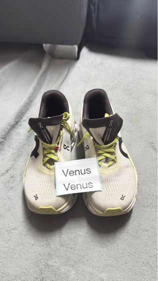 รองเท้าผ้าใบ ขาว ผ้าใบ UK 4.5 | EU 37 1/3 | US 6 On Cloudmonster2