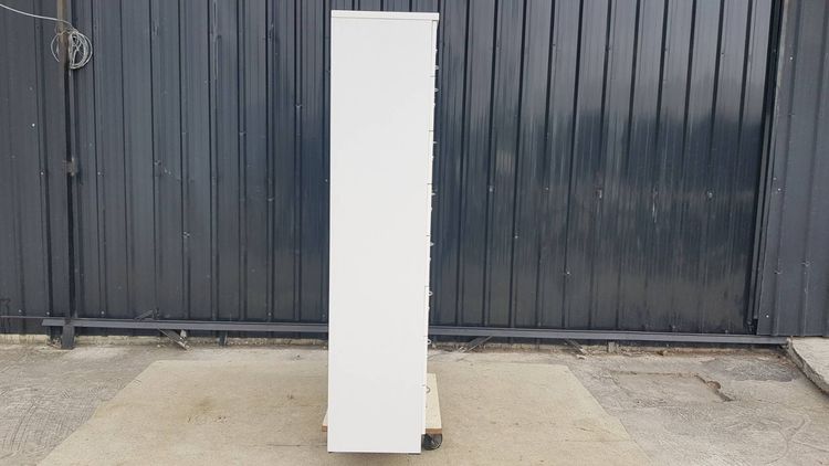 ตู้ล็อคเกอร์ไม้ 32 ช่อง สีขาว รูปที่ 9