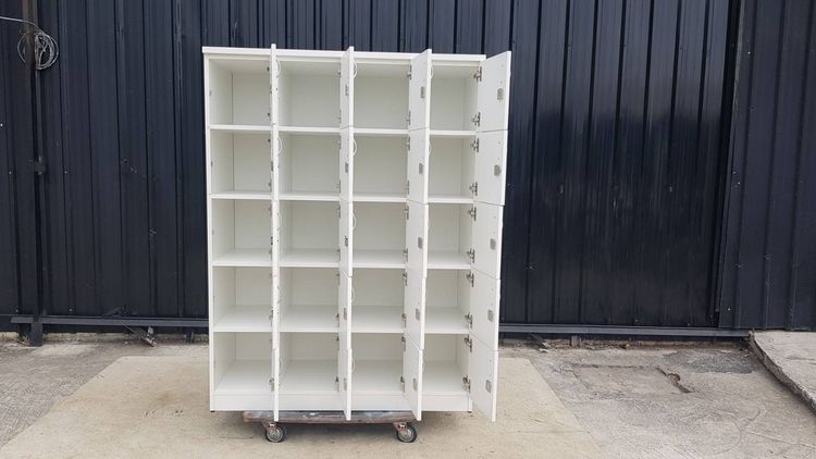 ตู้ล็อคเกอร์ไม้ 20 ช่อง สีขาว รูปที่ 4