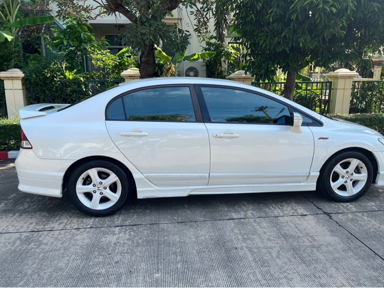 Honda Civic 2011 1.8 E Sport Pearl Sedan เบนซิน ไม่ติดแก๊ส เกียร์อัตโนมัติ ขาว รูปที่ 3