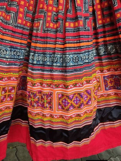 กระโปรงม้ง–ธิเบต ออริจินัล ของแท้ร้อยเปอร์เซ็นต์...Rare Original HmongTibet–HillTribe–Traditional
 รูปที่ 13