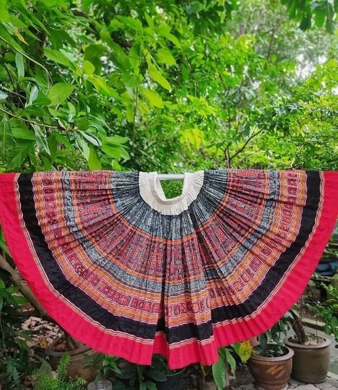 กระโปรงม้ง–ธิเบต ออริจินัล ของแท้ร้อยเปอร์เซ็นต์...Rare Original HmongTibet–HillTribe–Traditional
 รูปที่ 3