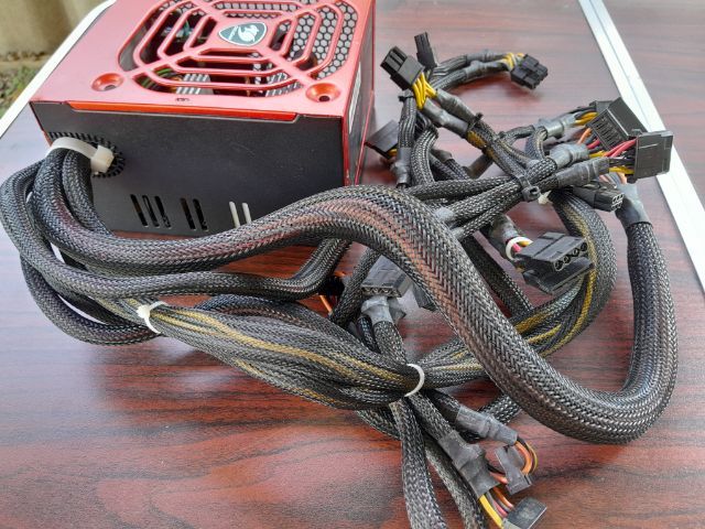 ขายซาก Cougar 700W เป็นอะไหล่ รูปที่ 6