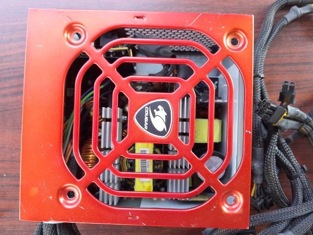 ขายซาก Cougar 700W เป็นอะไหล่ รูปที่ 4