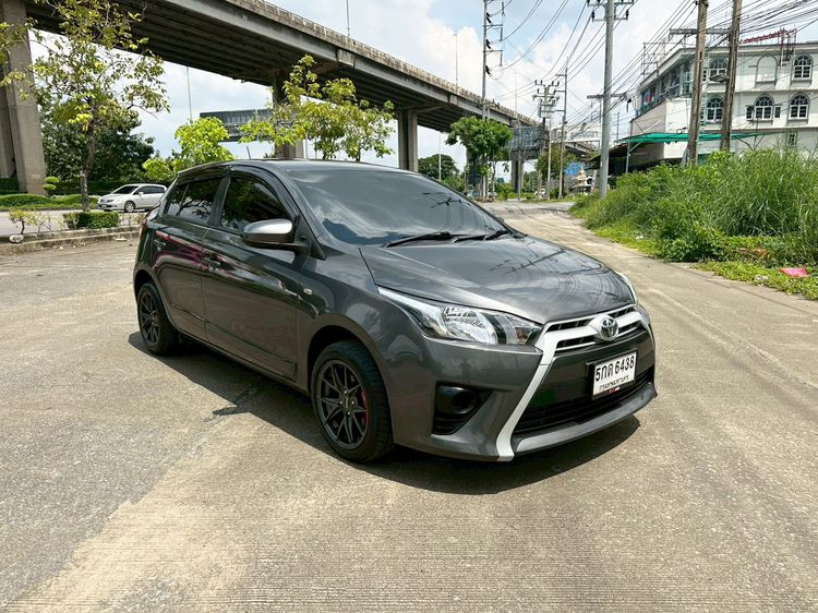 Toyota Yaris 2016 1.2 E Sedan เบนซิน ไม่ติดแก๊ส เกียร์อัตโนมัติ เทา รูปที่ 2
