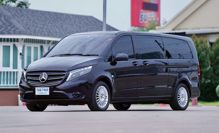Mercedes-Benz V-Class 2024 Vito Van ดีเซล เกียร์อัตโนมัติ ดำ รูปที่ 2