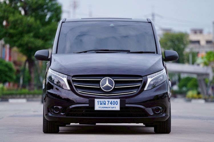 Mercedes-Benz V-Class 2024 Vito Van ดีเซล เกียร์อัตโนมัติ ดำ รูปที่ 3