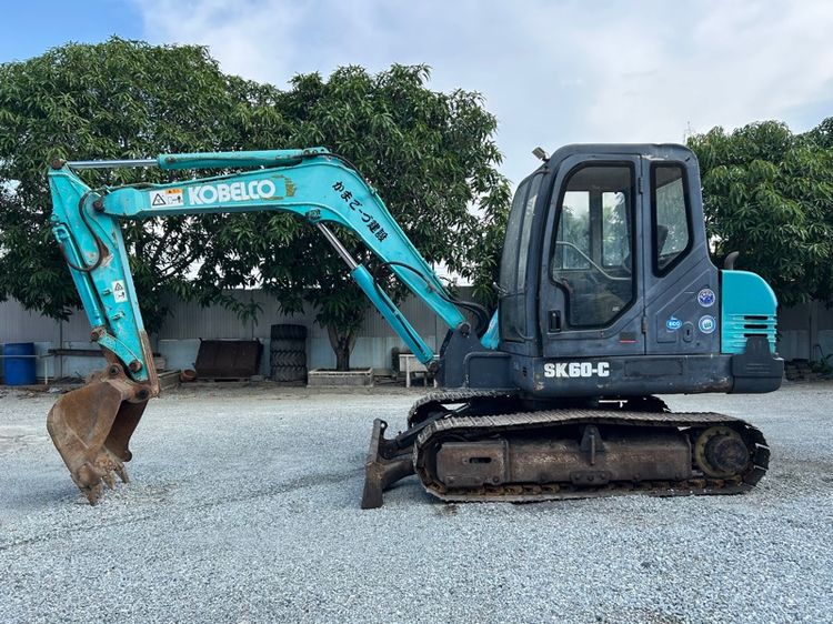 รถแบคโฮ KOBELCO รุ่น SK60-C ขนาด 6 ตัน รถเก่านอกนำเข้า 