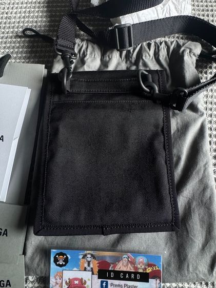 ส่งต่อ Balenciaga Black Nylon Explorer Pouch Patches Crossbody Bag  รูปที่ 4