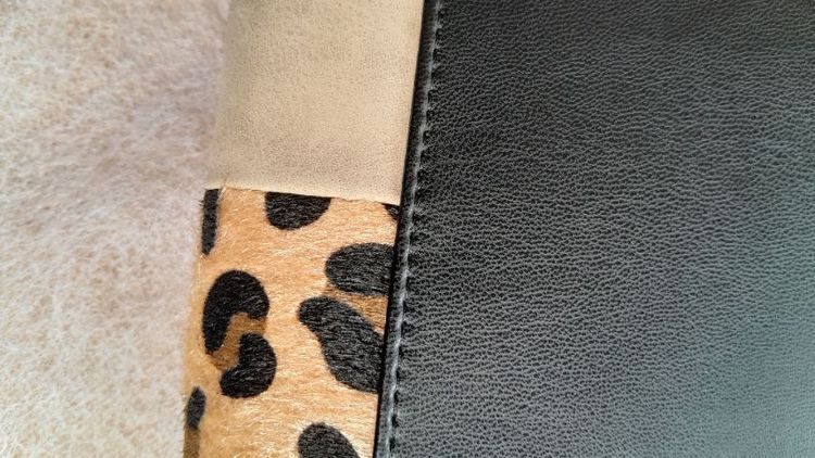 กระเป๋าสะพายข้าง รูปที่ 15