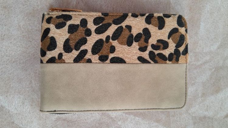 กระเป๋าสะพายข้าง รูปที่ 13